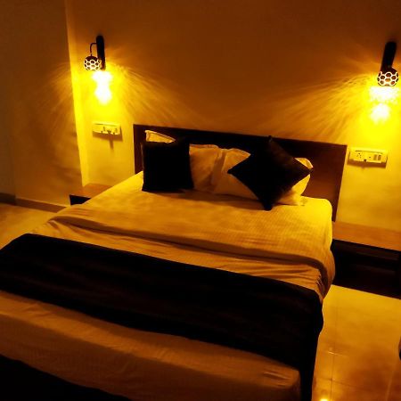 Hotel Rain Sky Inn Lonavla Exterior foto
